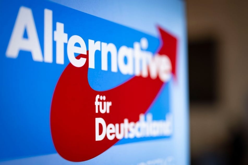 Strafbefehl nach Zeugnis-Affäre: AfD-Politiker soll 13.500 Euro zahlen