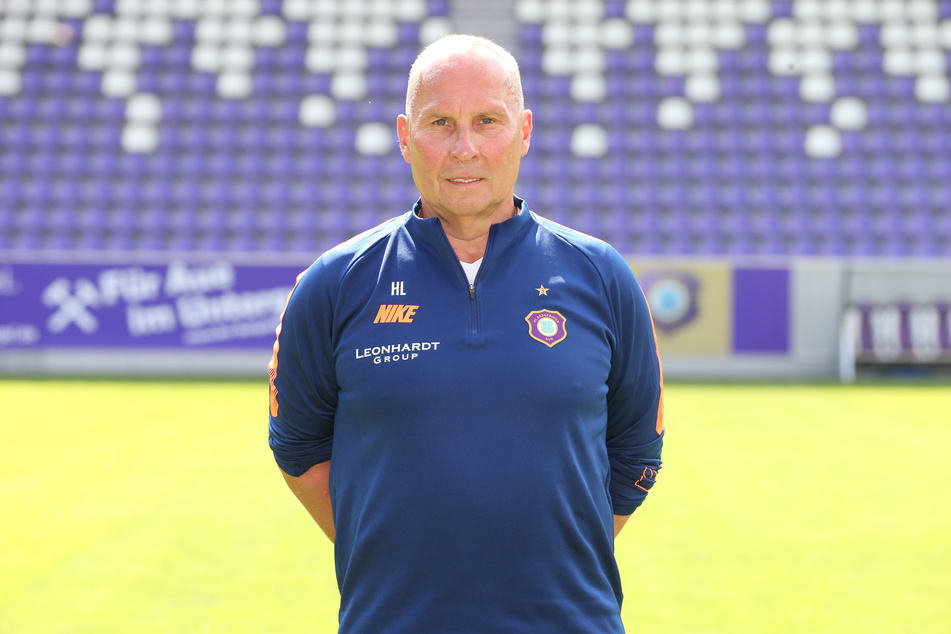 Für Aue-Boss Helge Leonhardt ist Florian Krüger unverkäuflich.