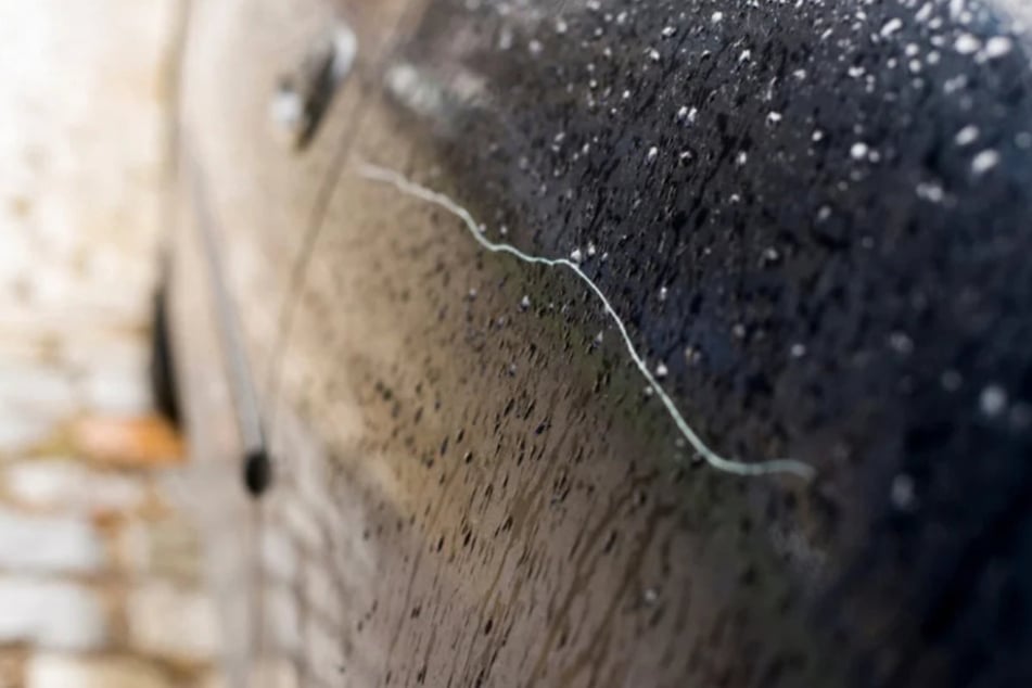 In Wolkenstein wurde der Lack an 43 Autos zerkratzt. (Symbolbild)