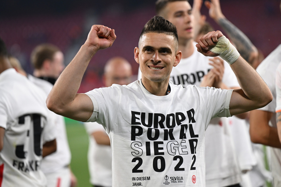 Mit der Eintracht gewann Borré dank seines entscheidenden Strafstoßes im Elfmeterschießen die Europa League im Jahr 2022.
