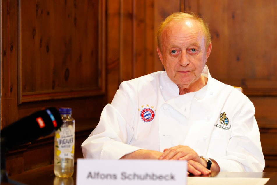 Starkoch Alfons Schuhbeck (73) muss sich ab Oktober wegen Steuerhinterziehung vor Gericht verantworten.