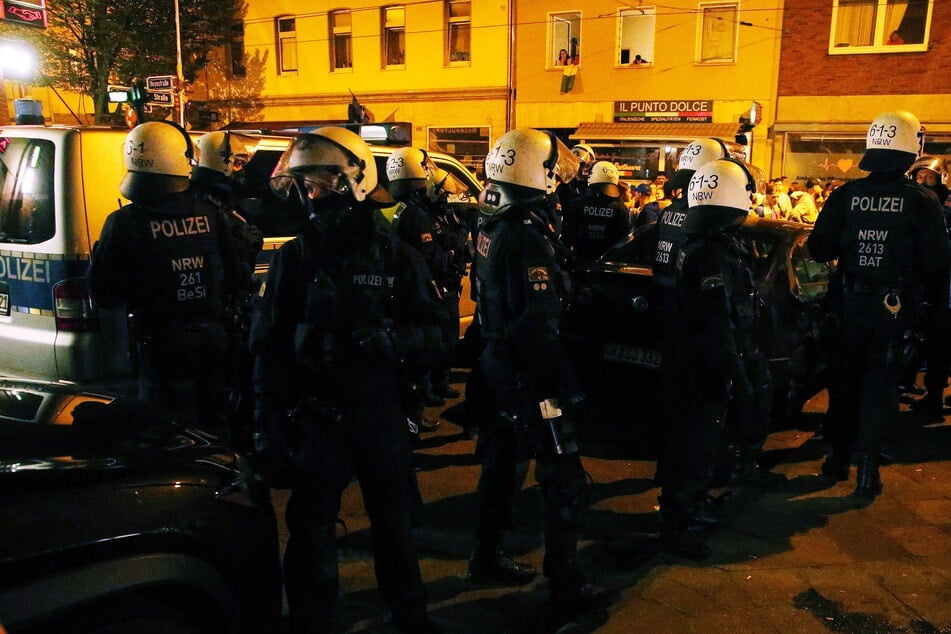 Mehr als 100 Festnahmen! Polizei in Italien geht gegen Mafiosi vor