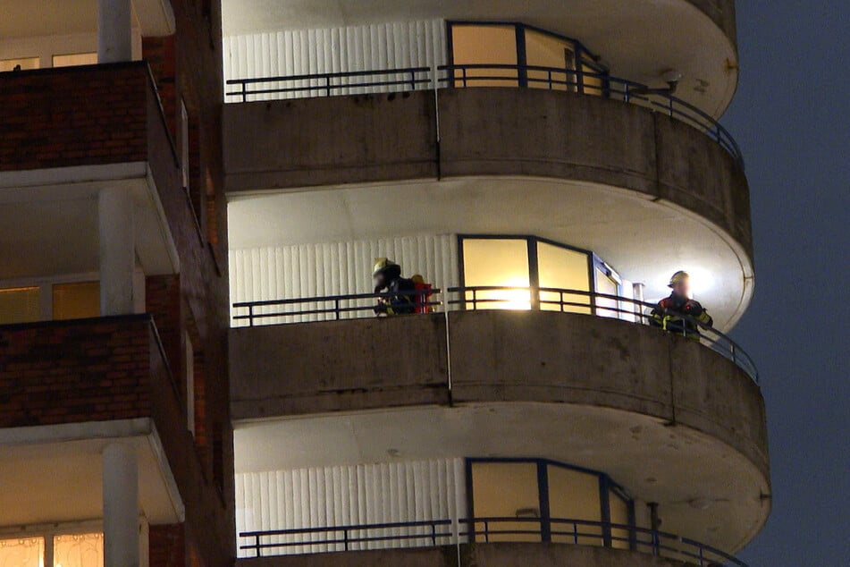 Hamburg: Lauter Knall in Hochhaus: Erst ein Schreckschuss, dann Reizgas