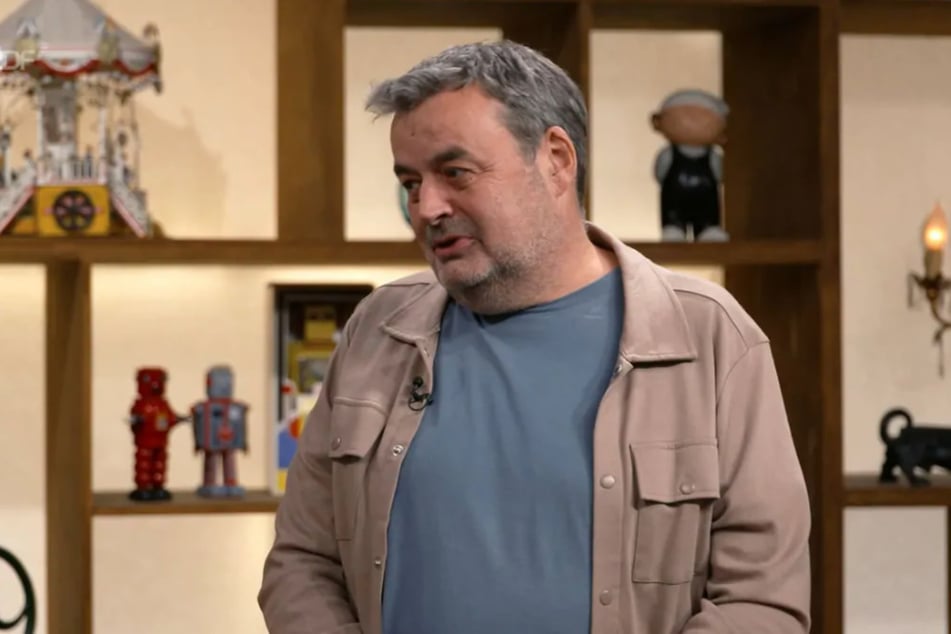 Stephan aus Telgte möchte bei "Bares für Rares" zwei Schaufensterpuppen von seinem Dachboden verkaufen.