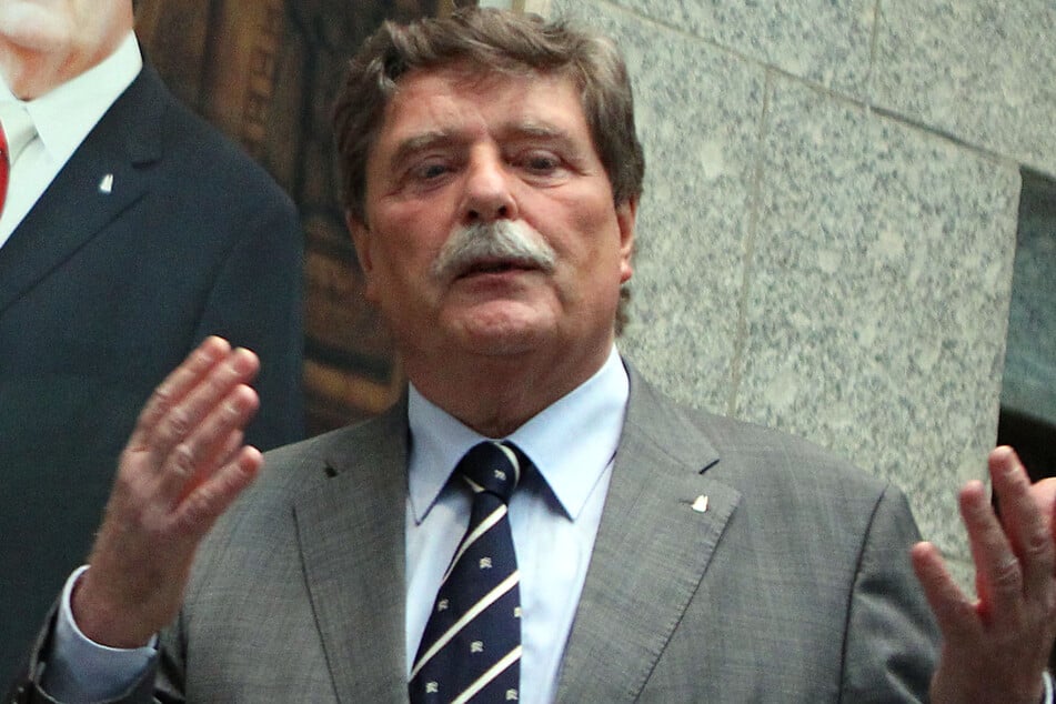 Fritz Schramma (†78) war von September 2000 bis Oktober 2009 Oberbürgermeister von Köln. (Archivfoto)