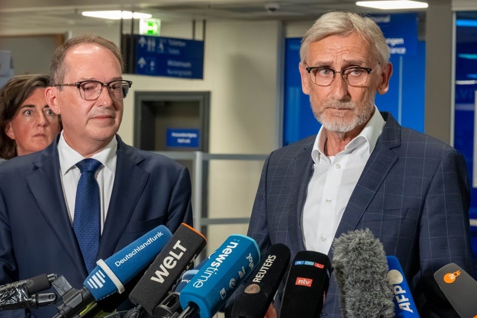 Sachsens Innenminister Armin Schuster (65, CDU) bemerkte, dass erstmal in Deutschland eine Drohne mit Sprengstoff bestückt worden sei. "Das spricht Bände, was die Bedrohung angeht."