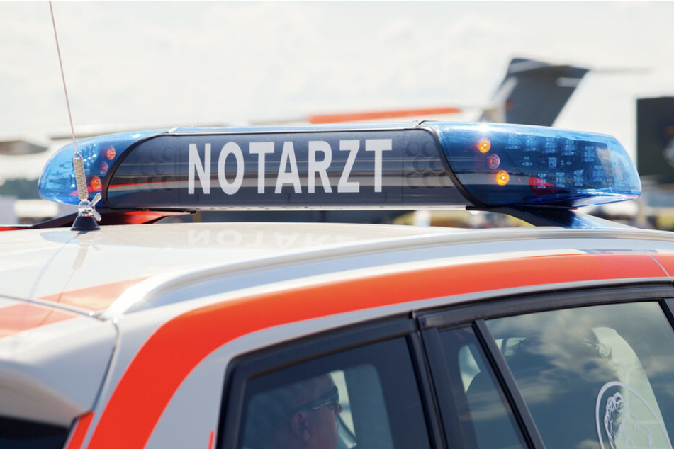 Teenager von Brutalo-Gruppe angegriffen und mit Warnbaken verprügelt