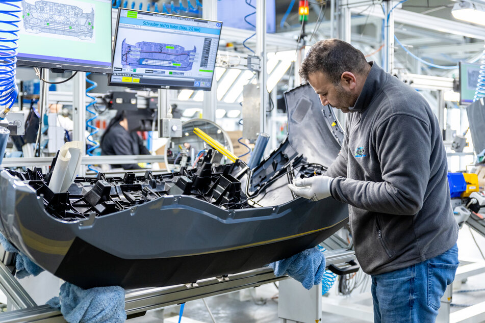Als Produktionsmitarbeiter (m/w/d) bist Du dafür zuständig, die unterschiedlichen Einzelteile zu montieren.