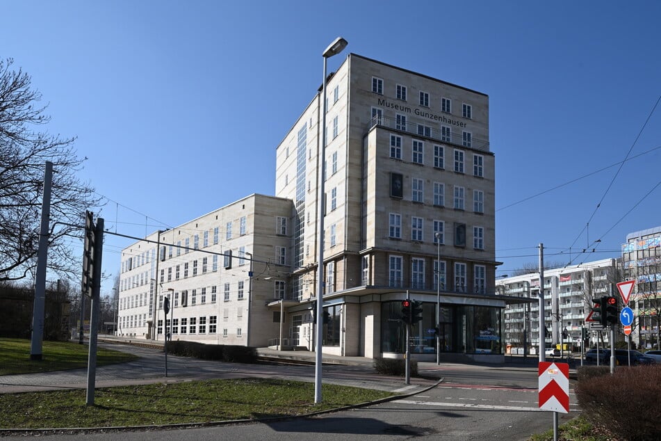 Das Museum Gunzenhauser zeigt in seiner aktuellen Sonderausstellung Lebenswege von sechs verschiedenen Künstlern und Künstlerinnen.