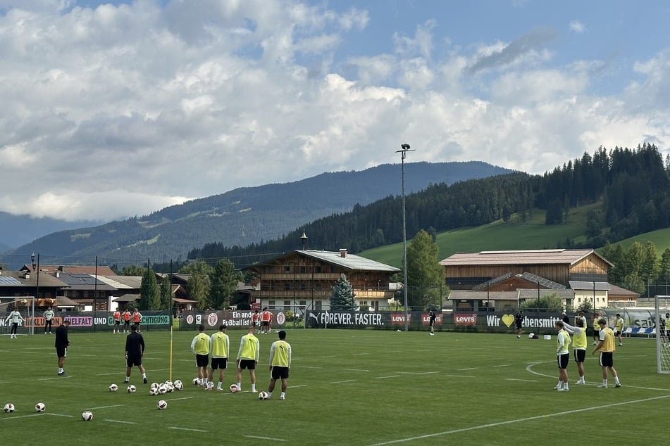 Die heutige Trainingseinheit muss ohne Manolis Saliakas auskommen.