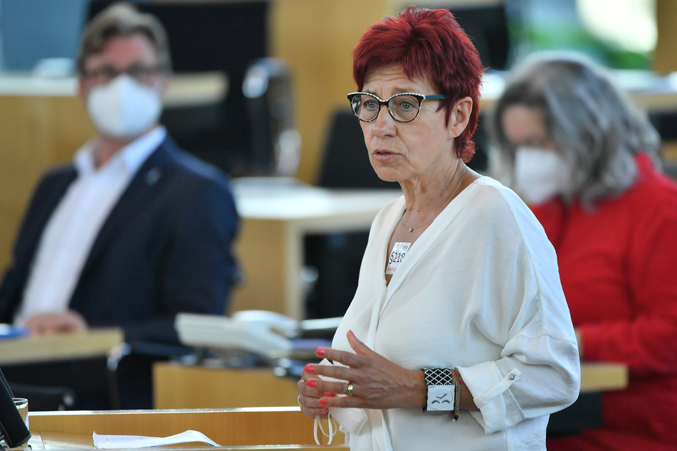 Die stellvertretende Fraktionsvorsitzende und sozialpolitische Sprecherin der Linken-Landtagsfraktion, Karola Stange (62), forderte noch mehr Sozialleistungen. (Archivbild)