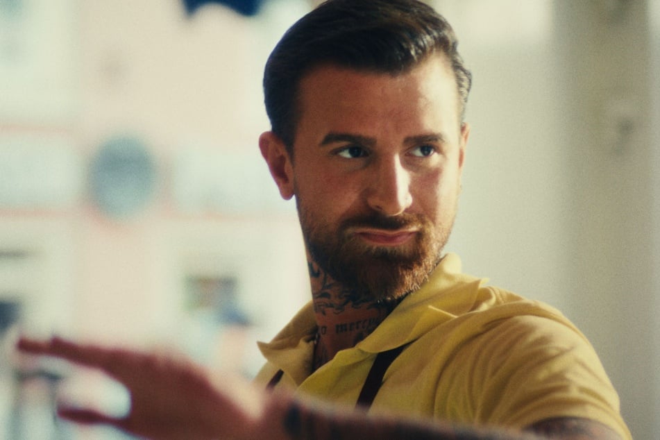 Der Deutsch-Italiener spielt sich in der RTL+-Serie "Euphorie" selbst.