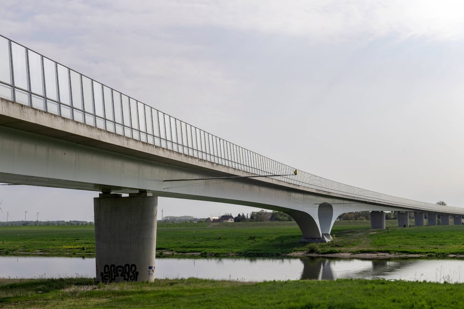 Die Elbebrücke in Mühlberg.