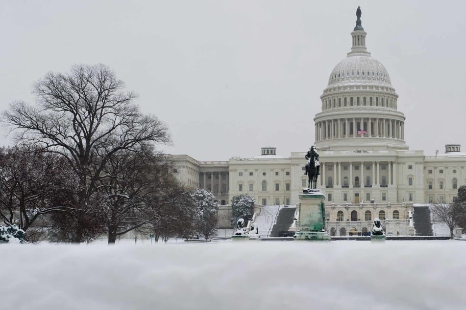 Major winter storm begins dumping snow – could it disrupt Trump's election certification?