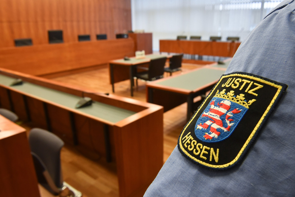 Vor dem Landgericht in Kassel könnte am Mittwoch das Urteil gegen den 49-Jährigen fallen. (Symbolfoto)