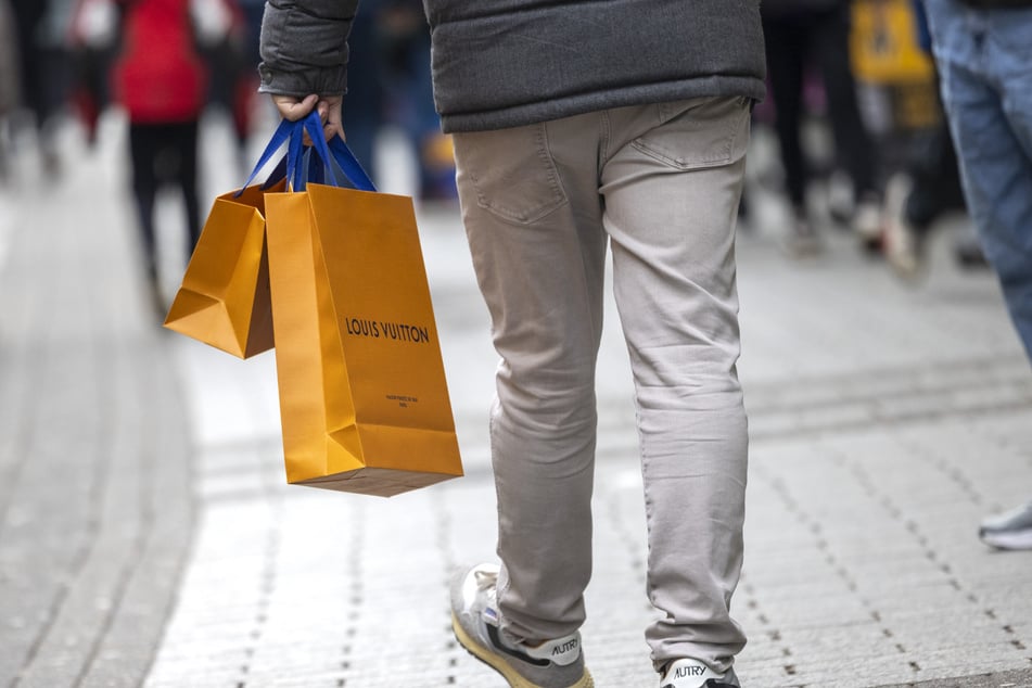 In diesem Jahr dürfen sich Kölnerinnen und Kölner auf noch mehr verkaufsoffene Sonntage freuen, als in den Vorjahren. (Symbolbild)