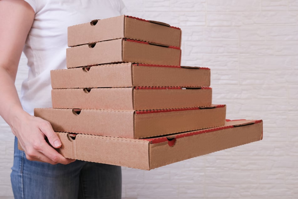 Wer einen Pizzakarton entsorgen will, muss einiges beachten.