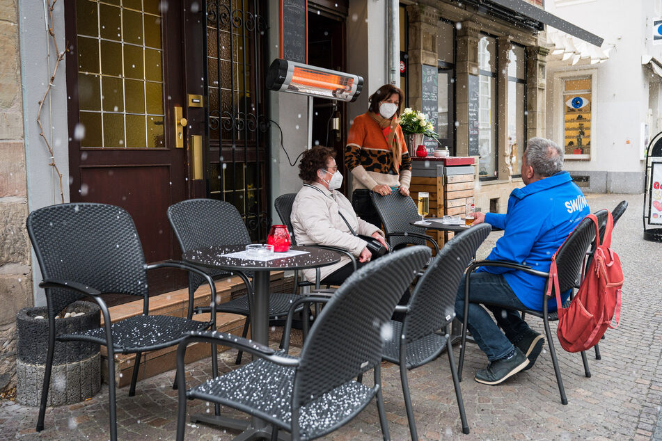 Seit dem heutigen Dienstag dürfen Gastronomen im Rahmen des Saarland Modells unter Auflagen ihre Außengastronomie wieder öffnen.