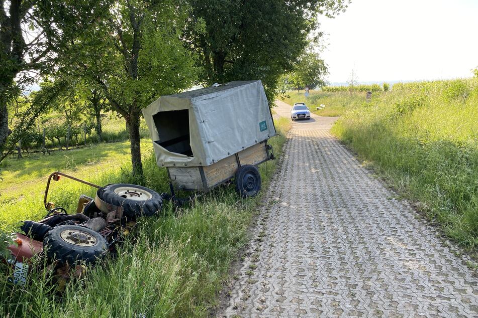 Am Ende des kriminellen Ausflugs landete der Traktor schließlich beschädigt im Graben.