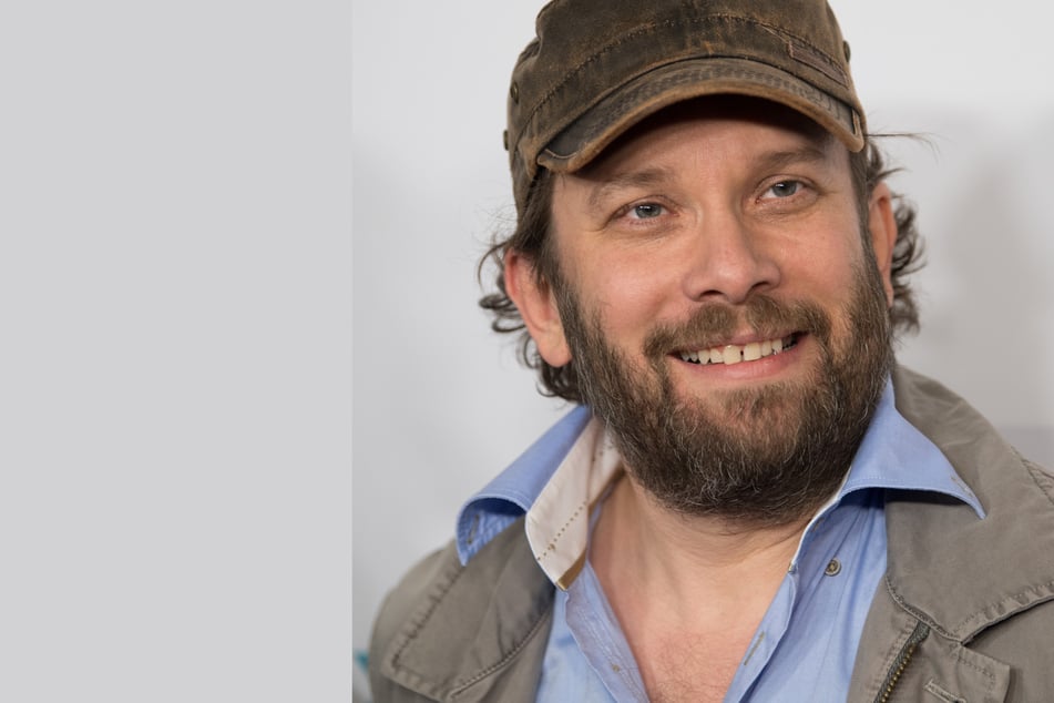 Christian Ulmen: Christian Ulmen wieder vergeben? Hier turtelt er mit einer schönen Unbekannten auf Mallorca