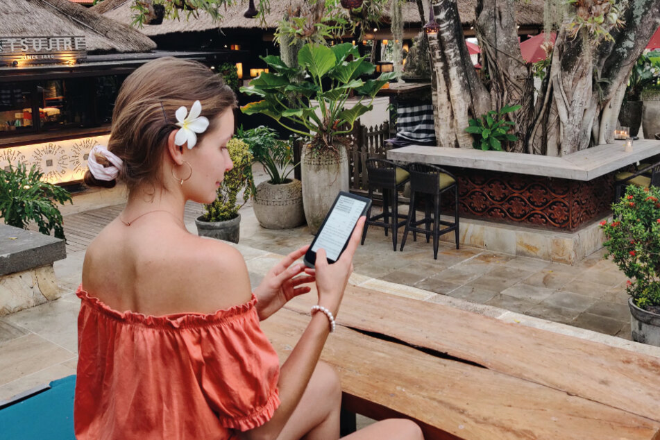 Im Urlaub ist der E-Reader der ideale Begleiter für entspannte Stunden.