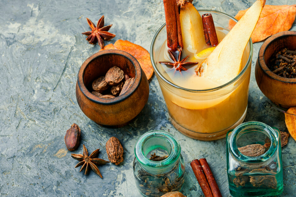 Hot, fruit-based alcoholic drinks are totally underrated, and we're here to change that.