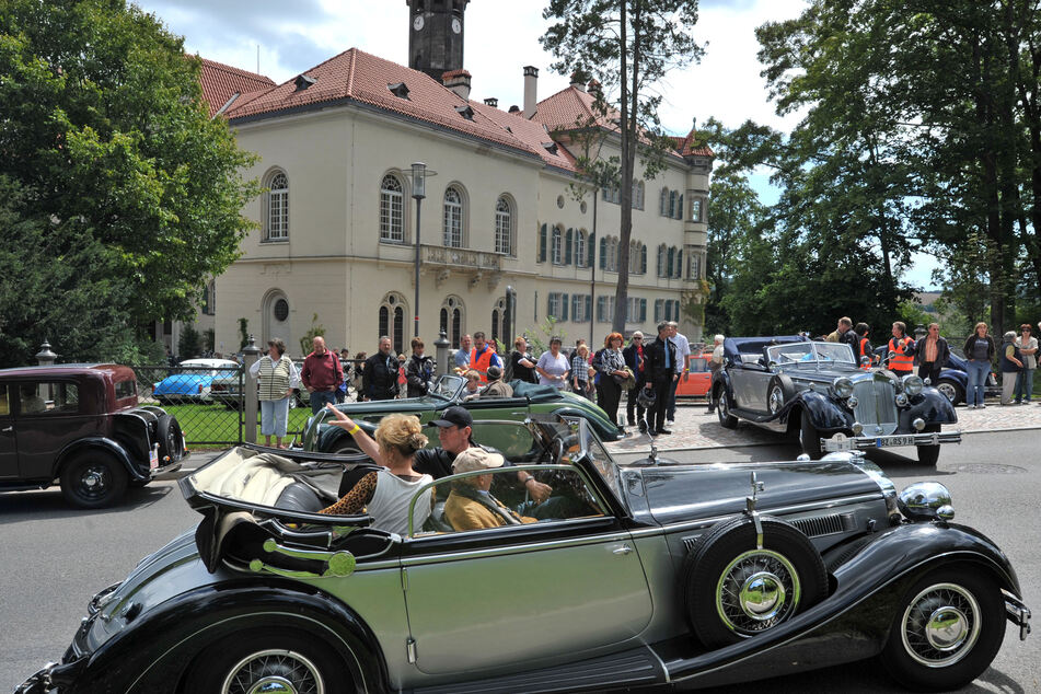 Fahrzeugkorso durchs Vogtland: Mehr als 160 Oldtimer erwartet