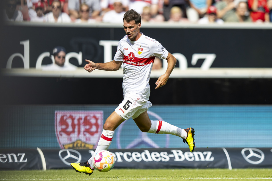 Der Abwehrspieler Pascal Stenzel (26) vom VfB Stuttgart muss leider aussetzen.