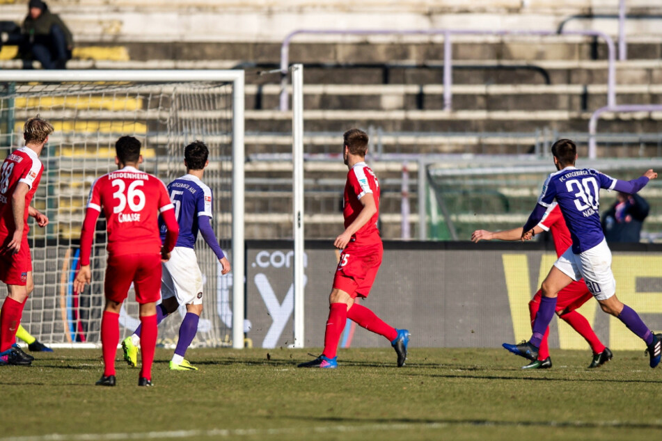 Dimitrij Nazarov (r.) bescherte dem FCE 2017 mit seinem Treffer zum 2:1 gegen Heidenheim den bisher letzten Jahresauftaktsieg.