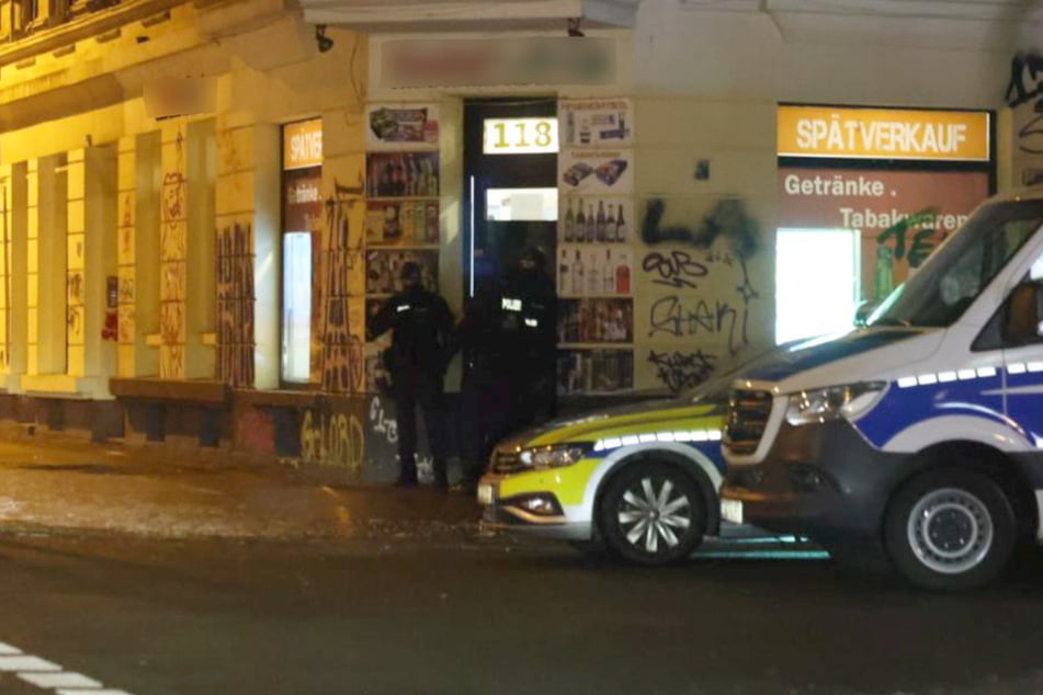 Die Polizei durchsuchte einen Späti auf der Eisenbahnstraße.