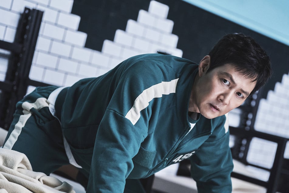 Lee Jung-jae returns as Seong Gi-hu in the second season of Netflix's Squid Game, where Seong will once again compete in the life-or-death match for the billion-dollar prize.