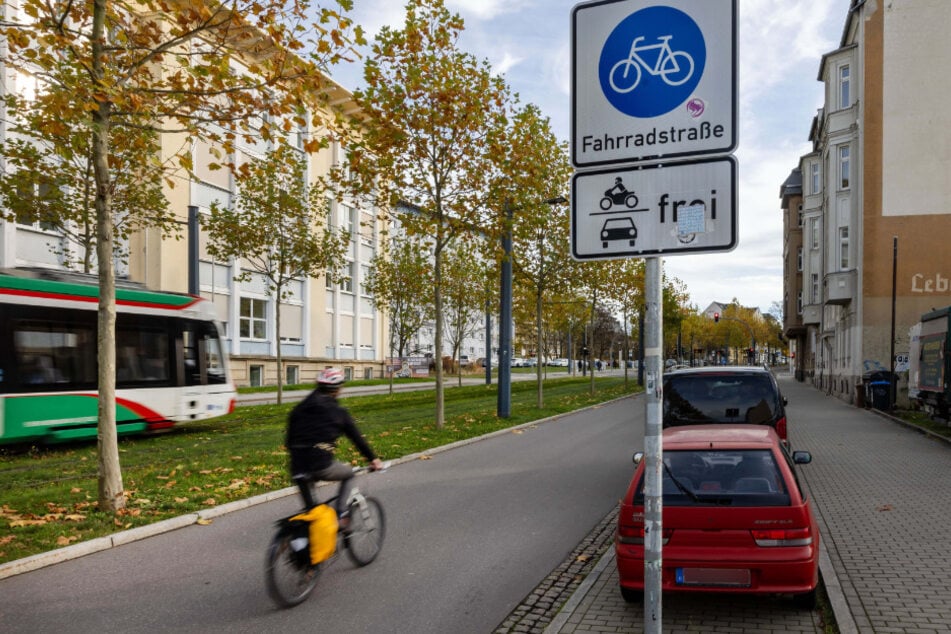 Seit vier Jahren ist ein Teil der Reichenhainer Straße Fahrradstraße.