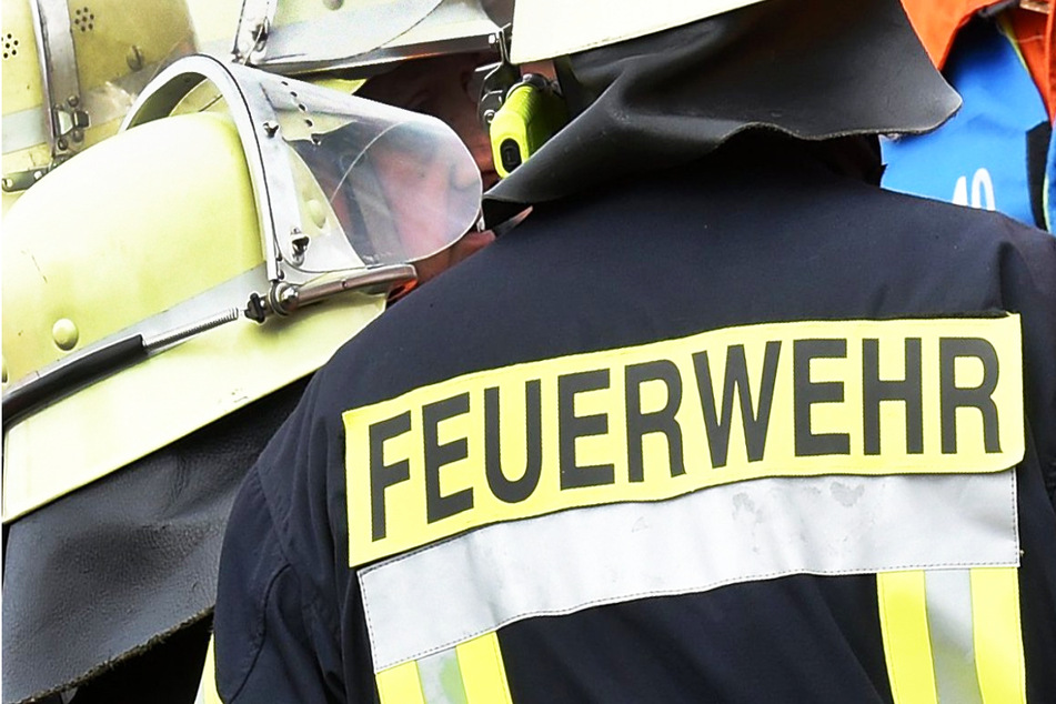 Mehr als 1,5 Millionen Euro Schaden! Brand sorgt für Großeinsatz der Feuerwehr