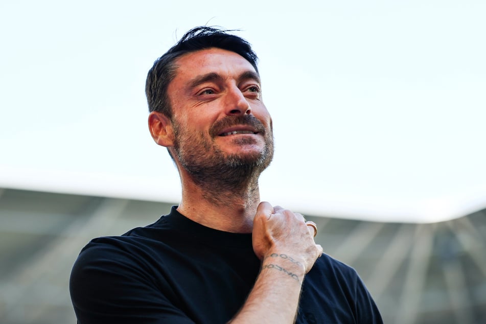 Eintracht-Coach Albert Riera (44) war vor allem mit der Reaktion seiner Mannschaft nach dem Rückstand zufrieden.