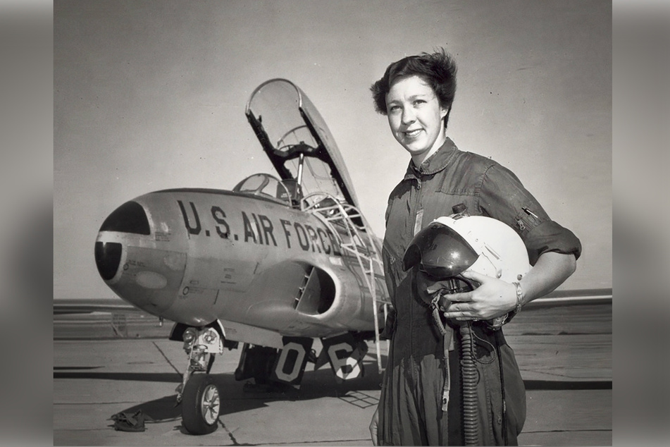 Wally Funk as a young pilot in the Air Force (archive image).