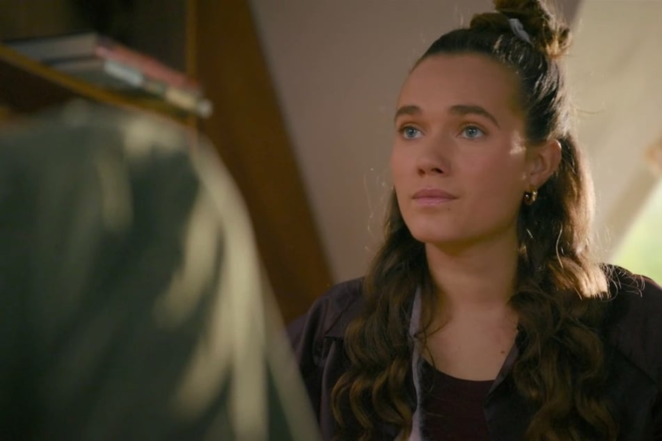 Joana merkt, was sie angerichtet hat.