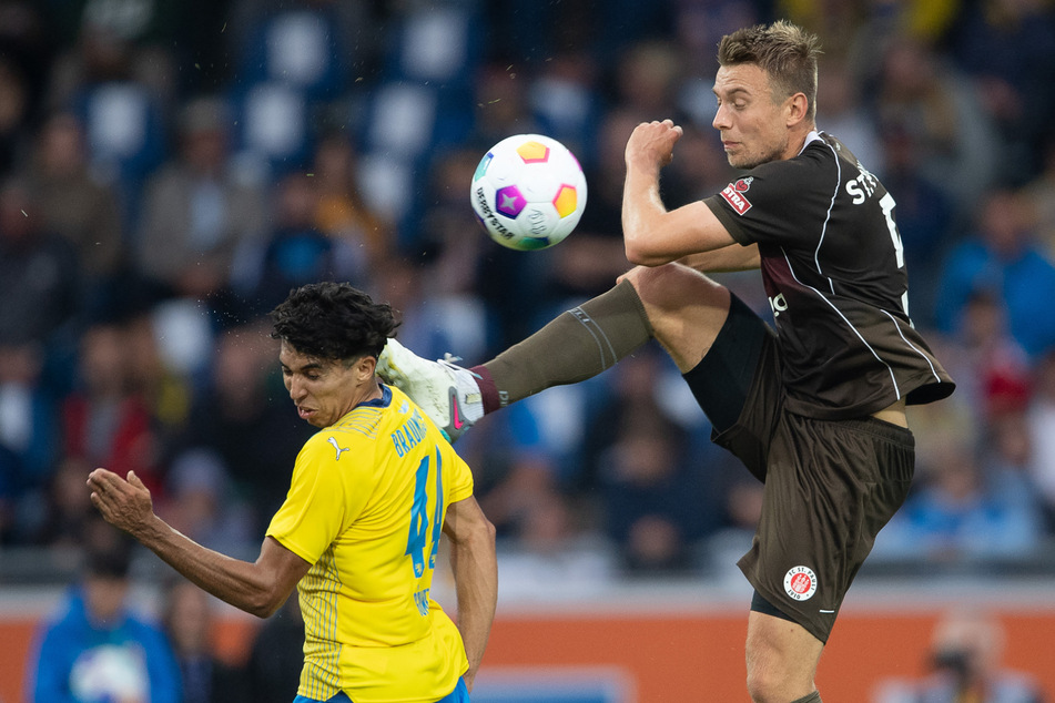 Die Kiezkicker hatten wie schon in der Liga einige Probleme und trennten sich am Ende von Eintracht Braunschweig 1:1-Unentschieden. (Archivbild)