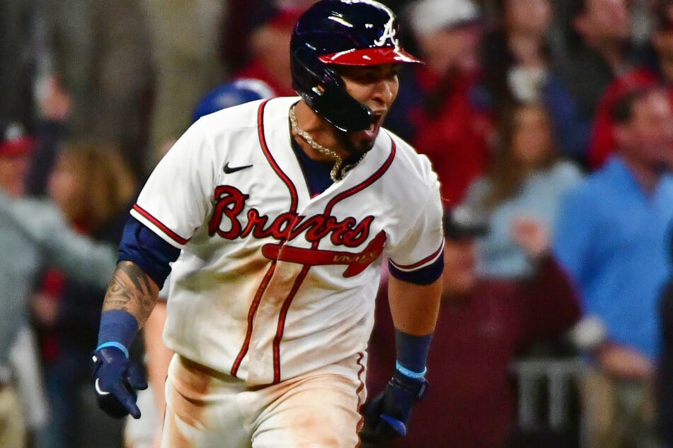 Eddie Rosario was the best hitter on both sides in game two of the 2021 NLCS.