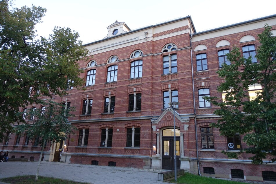 Als Schule bietet das Werner-Heisenberg-Gymnasium reichlich Platz für eine Vielzahl an Künstlern. In diesem Jahr wurde es von der 68. Oberschule ergänzt.