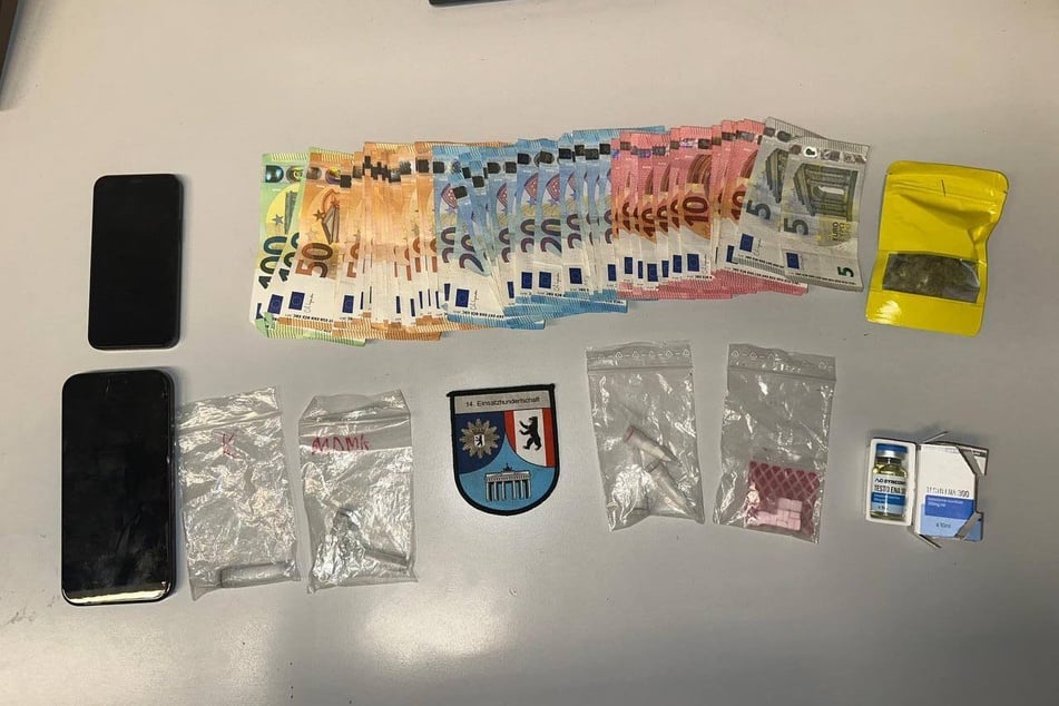 Im Auto fand die Polizei unter anderem Kokain, Ketamin und Ecstasy.