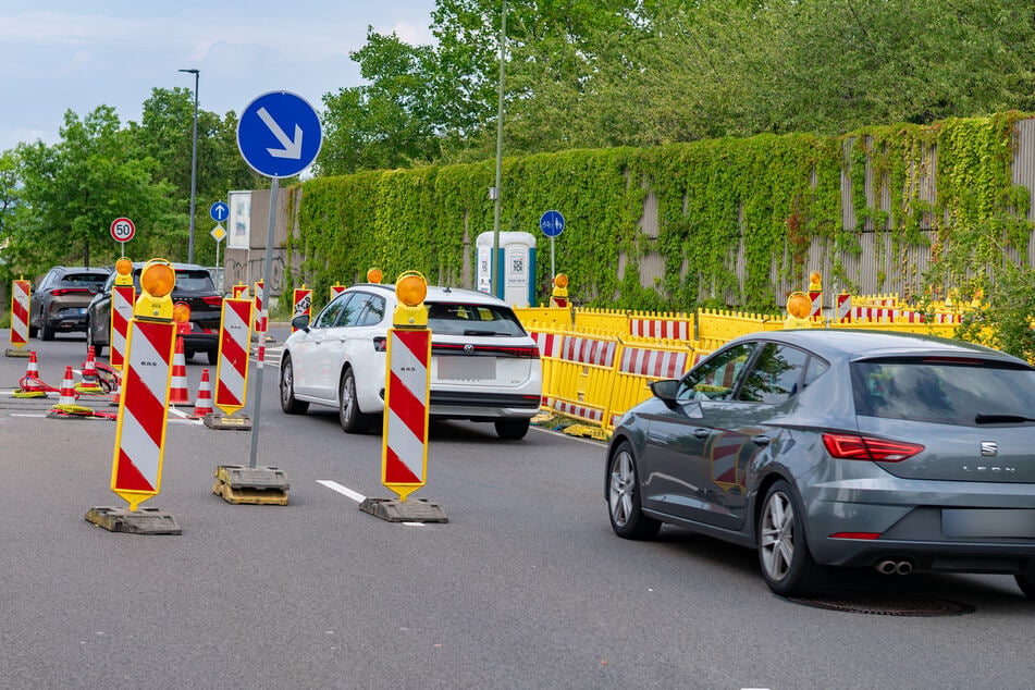 Bauarbeiten auf Verkehrsader in Dresden: Tempo 30 und nur eine Spur