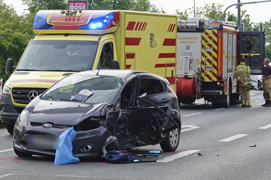 Der Ford-Fahrer kam schwerstverletzt in eine Klinik, wo er wenige Tage später verstarb.