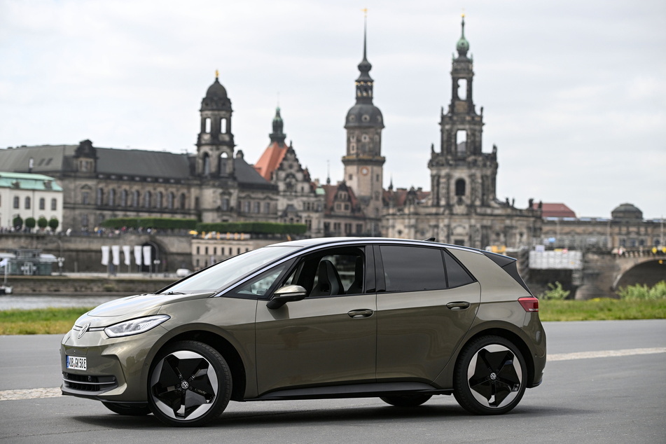 Der ID.3 von VW wird in der kommenden Woche bis zum Jahresende nicht mehr in Zwickau und Dresden produziert - die Nachfrage fehle.