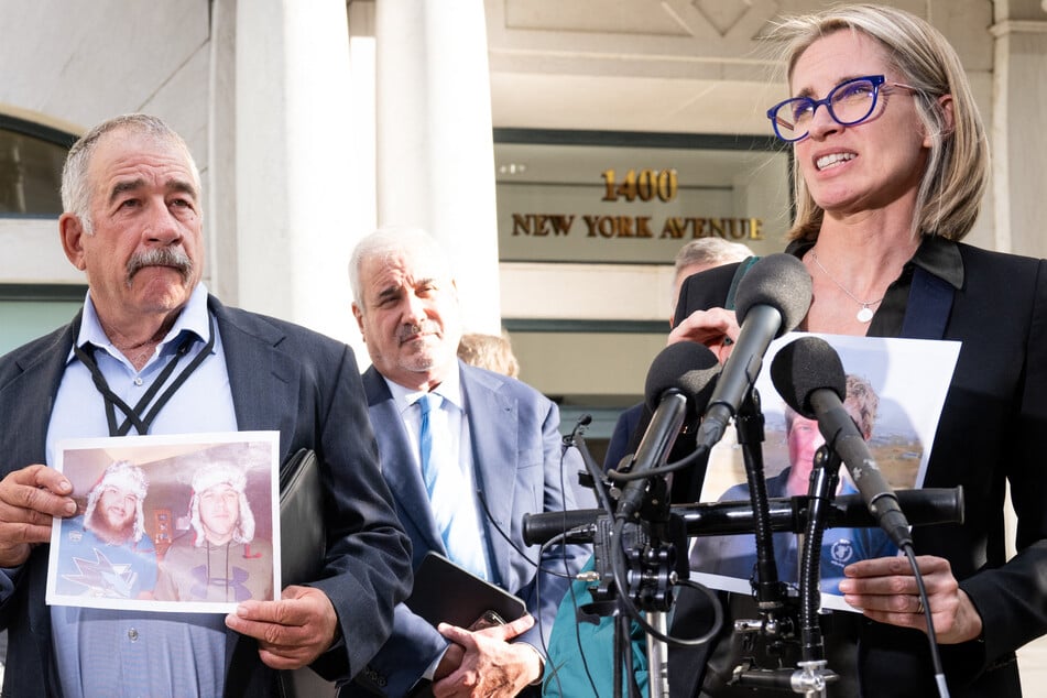 Naoise Connolly Ryan's (r) husband Mick was killed in the Ethiopian Airlines Flight 302 Boeing 737 MAX crash in March 2019.