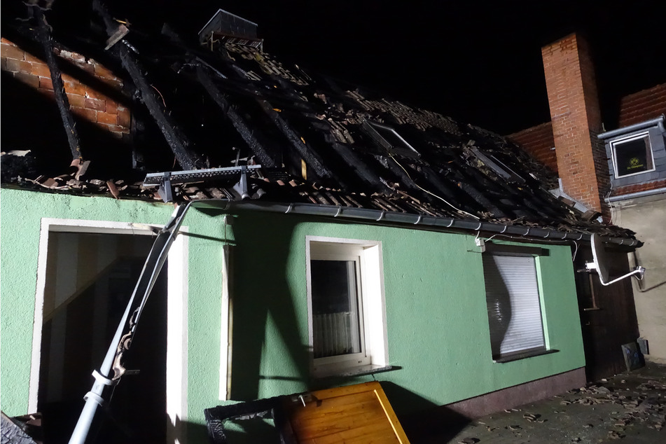 Der Hausbesitzer befand sich zum Ausbruch des Brandes im Nachbarhaus.
