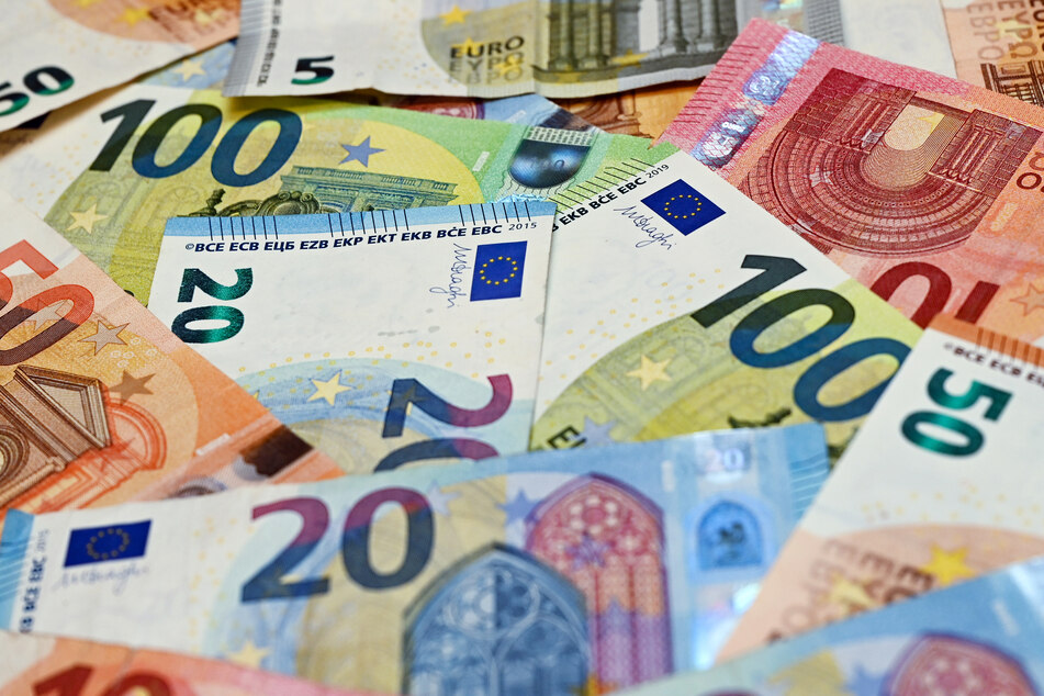 20 Jahre nach Einführung der europäischen Währung sollen die Banknoten nach Bestreben der Europäischen Zentralbank (EZB) neu gestaltet werden. (Symbolfoto)