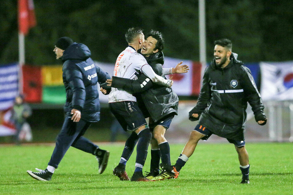 Durch einen Sieg über Drittligist FSV Zwickau (2:1) zog der FC International Leipzig überraschend ins Sachsenpokal-Halbfinale ein.
