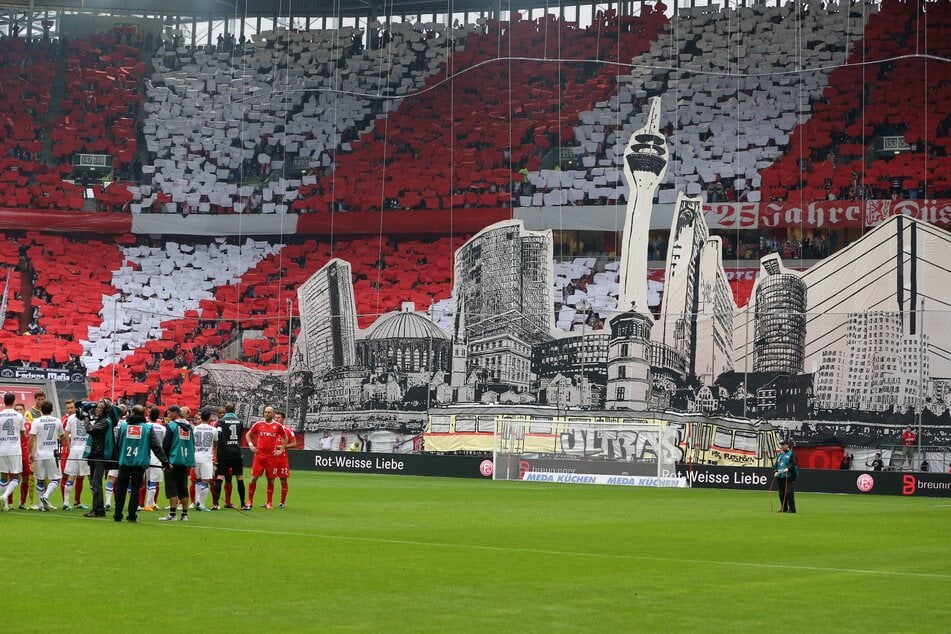 Ende August 2013 bewegte sich bei den Fortuna-Ultras das Abbild einer U-Bahn quer durchs F95-Wohnzimmer. (Archivfoto)