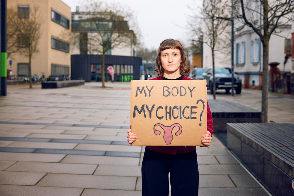 Von Anfang an wusste Klara (34), dass sie das Kind nicht bekommen wollte. Doch selbst Ärzte versuchten, ihr unterschwellig reinzureden.