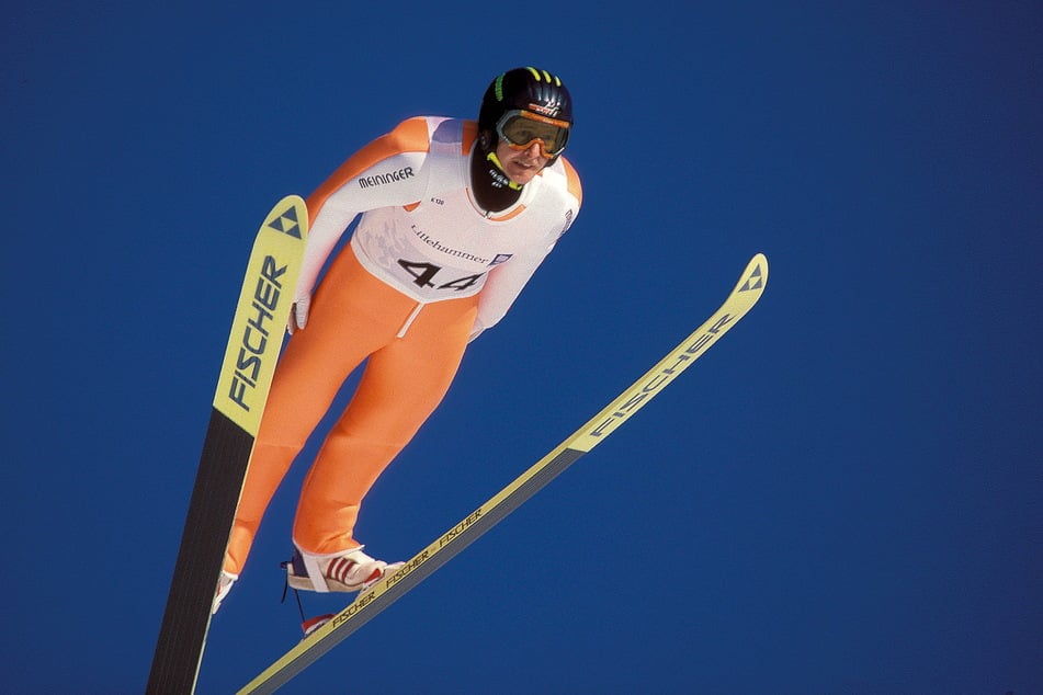 1994 siegte Jens Weißflog im V-Stil bei den Olympischen Spielen in Lillehammer.